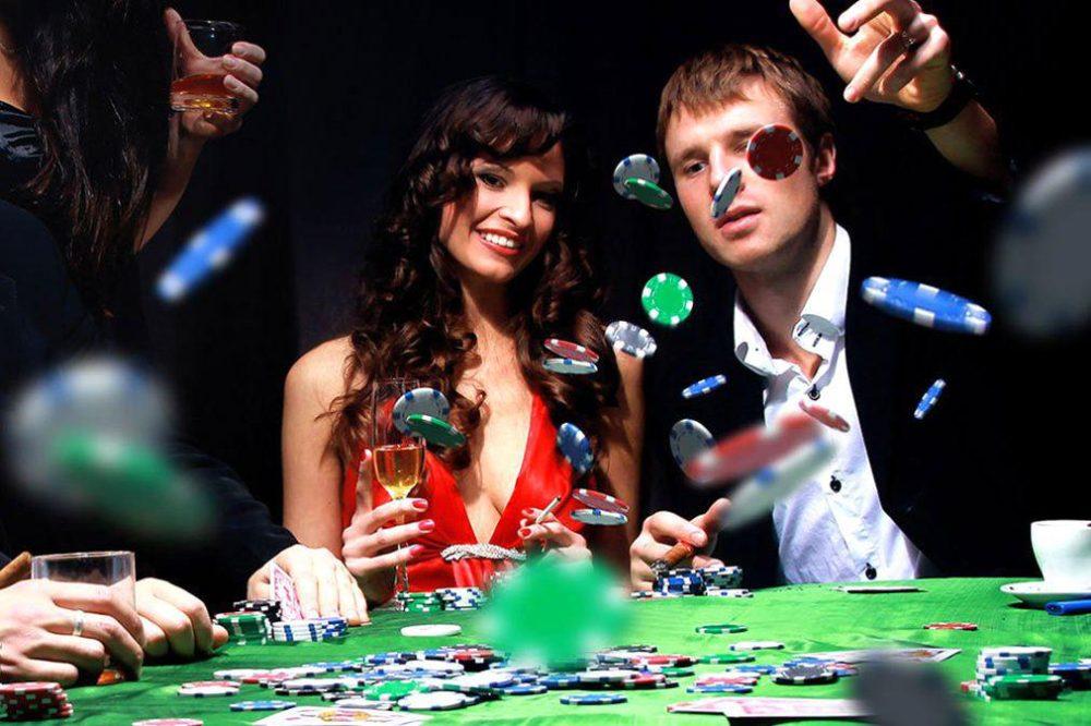 The Psychology of Bluffing in Poker